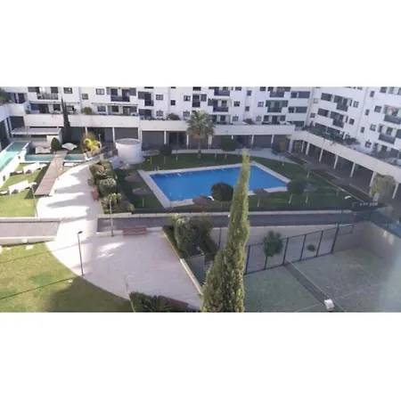 בית אירוח Privada En Urbanizacion Con Piscina Y Pista De Padel